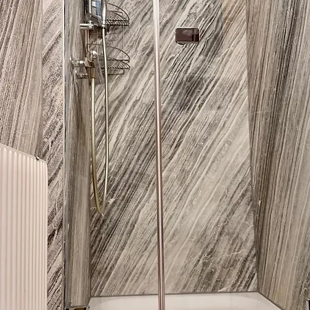 Cloud No3, Interlaken