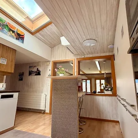 Cloud No3 Schweizer Chalet-wohnung Mit Zentraler Klimaanlage *
